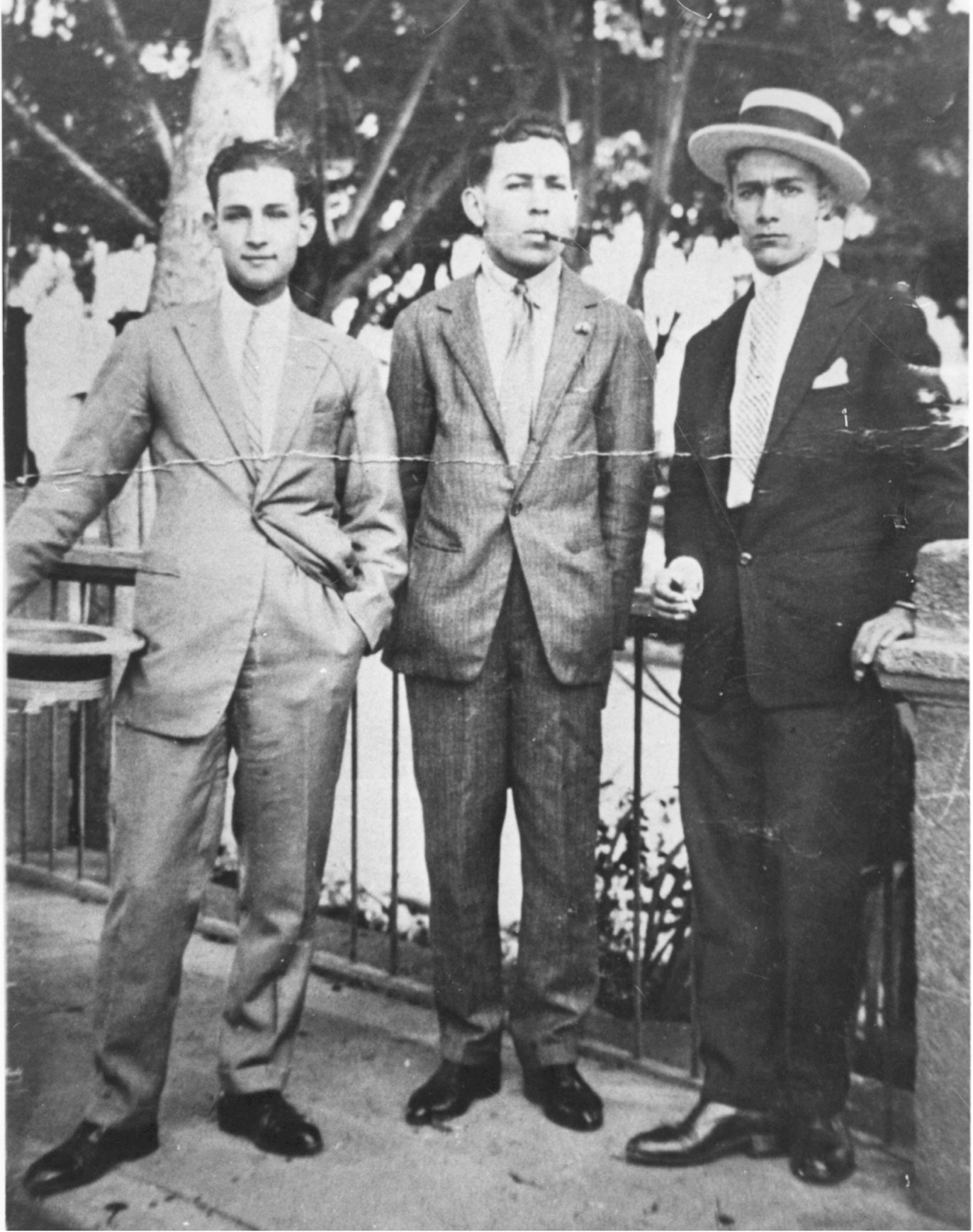 

No es fácil olvidar sus nombres: José Domínguez, Manuel Aguiar y José Rguez.
 
